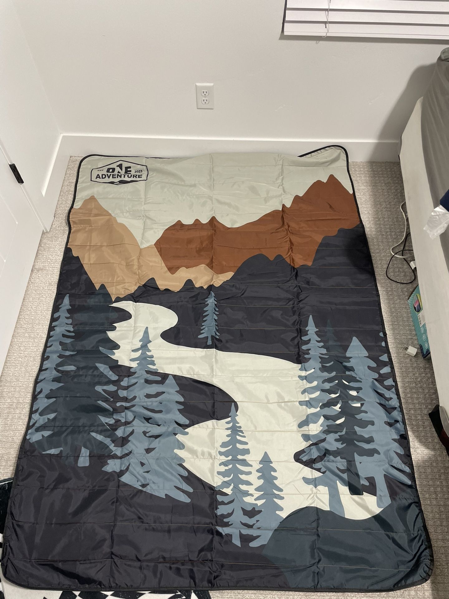 New Camping Blanket Polyester Large