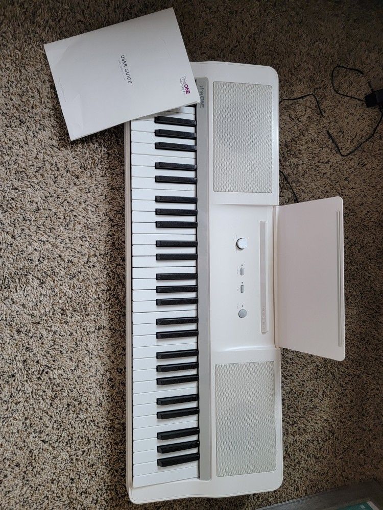 Huge Sale! Brand New ONE light Keyboard.