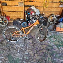 GIANT XTC JR BIKE