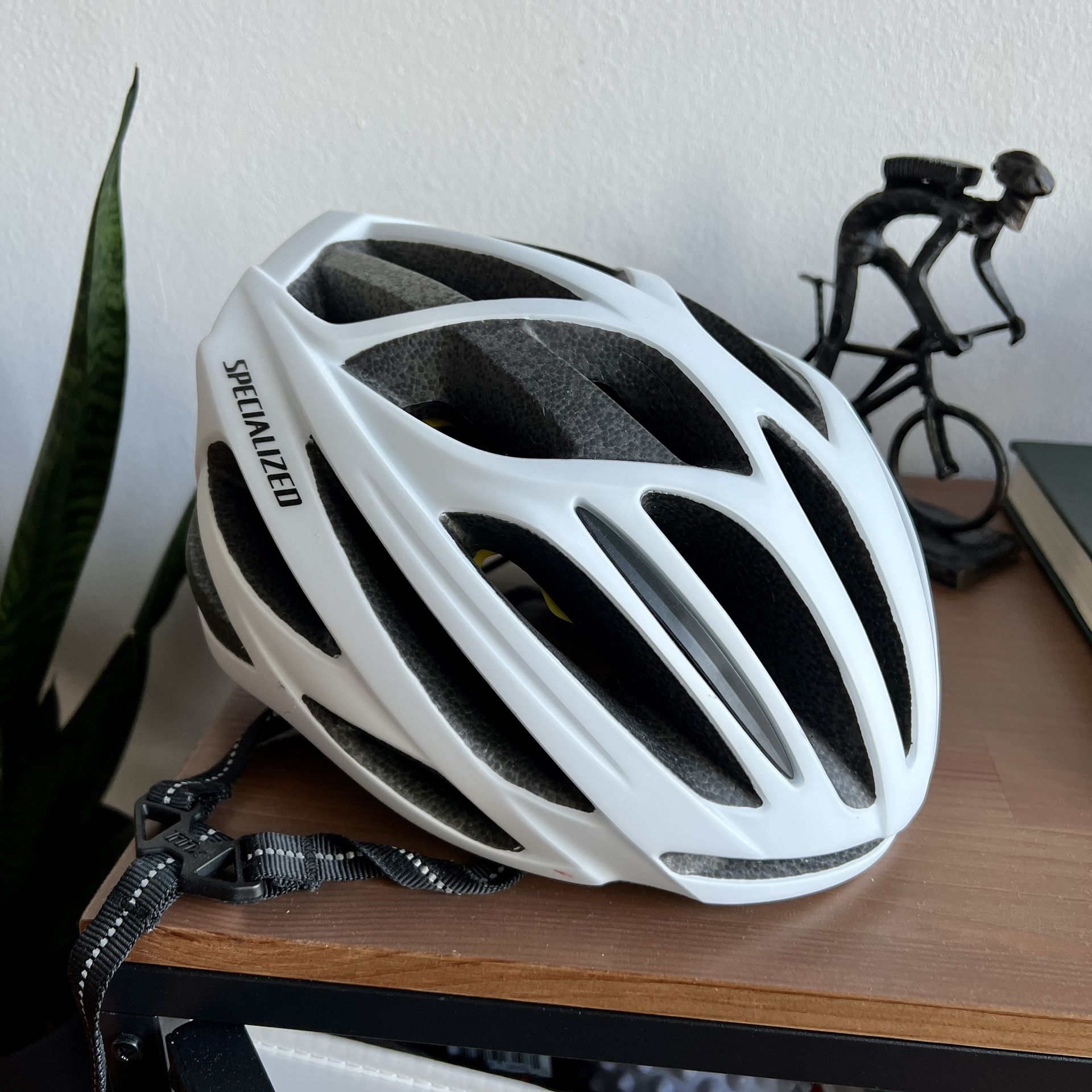 Specialized Helmet Echelon II MIPS Cycling Medium