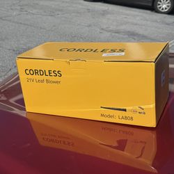 New Cordless Leaf Blower With 2 Batteries 
