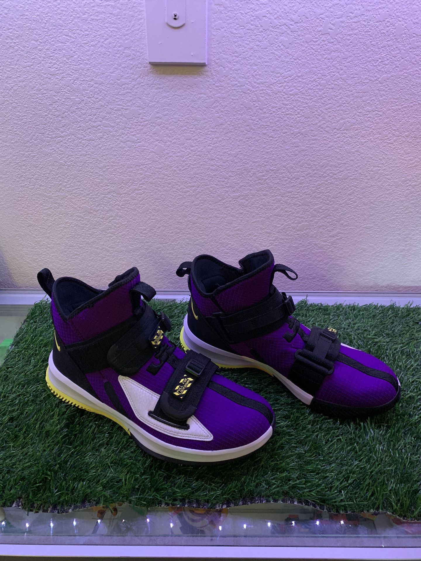 Shoe Bundle- 50$ Each Or 120$ For All