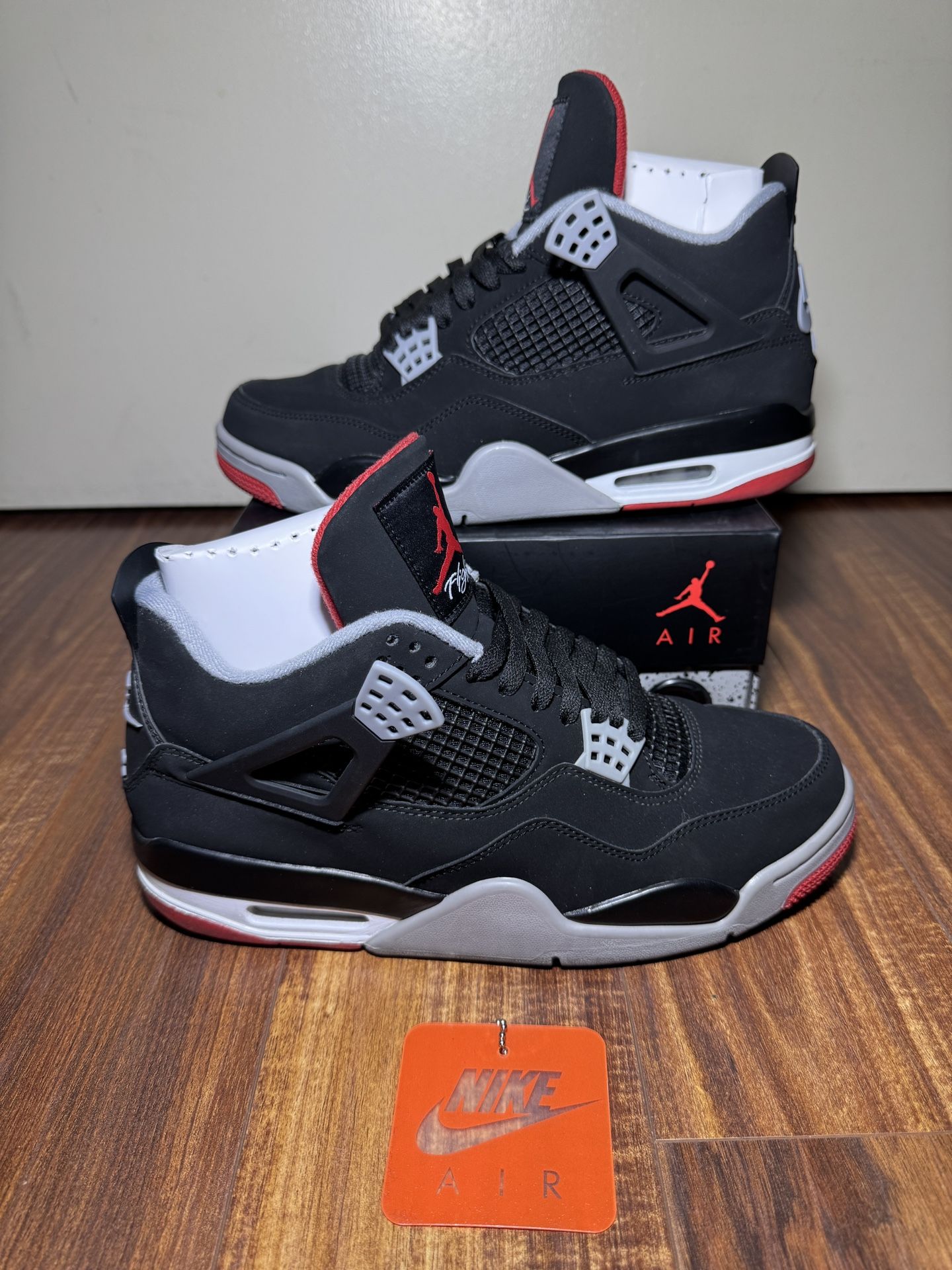 Nike Air Jordan 4 Retro Bred