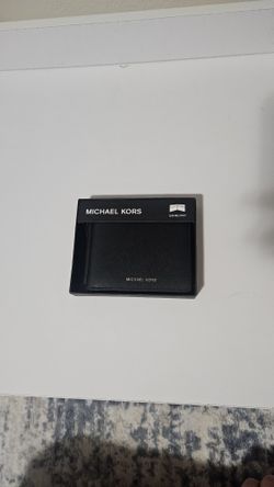 Michael Kors Saffiano Leather Bifold Wallet -Black