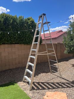 Werner aluminum ladder. 10’