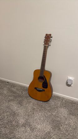 Yamaha guitar