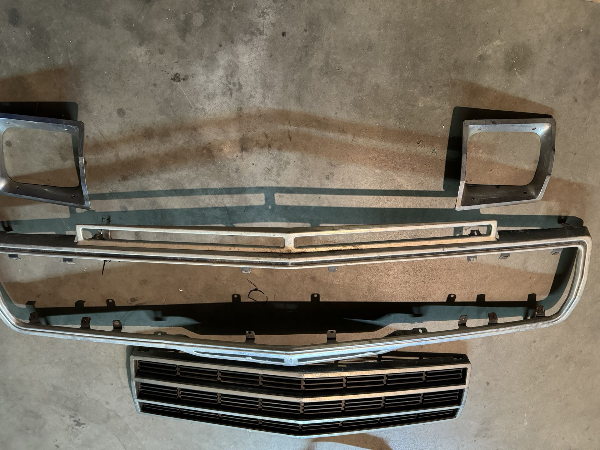 Jeep 1(contact info removed) Grand Wagoner Grille