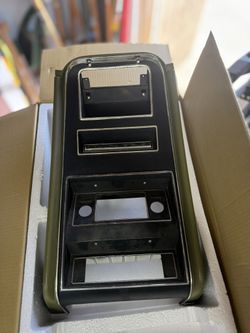 71-73 Mustang Center Dash Bezel