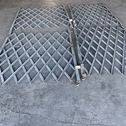 Security Folding Gates 