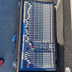 Soundtrack LX7 32channel mixer