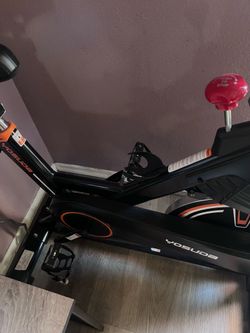 YOSUDA indoor cycling/spin bike in excellent condition