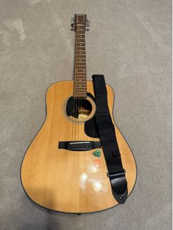 Yamaha Acoustic Guitar
