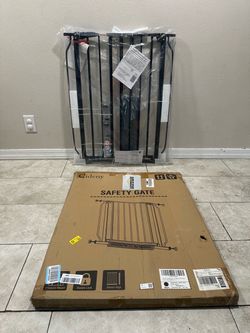 Extra Tall Pet Gate / Baby Gate - Fits Openings 29” - 40”