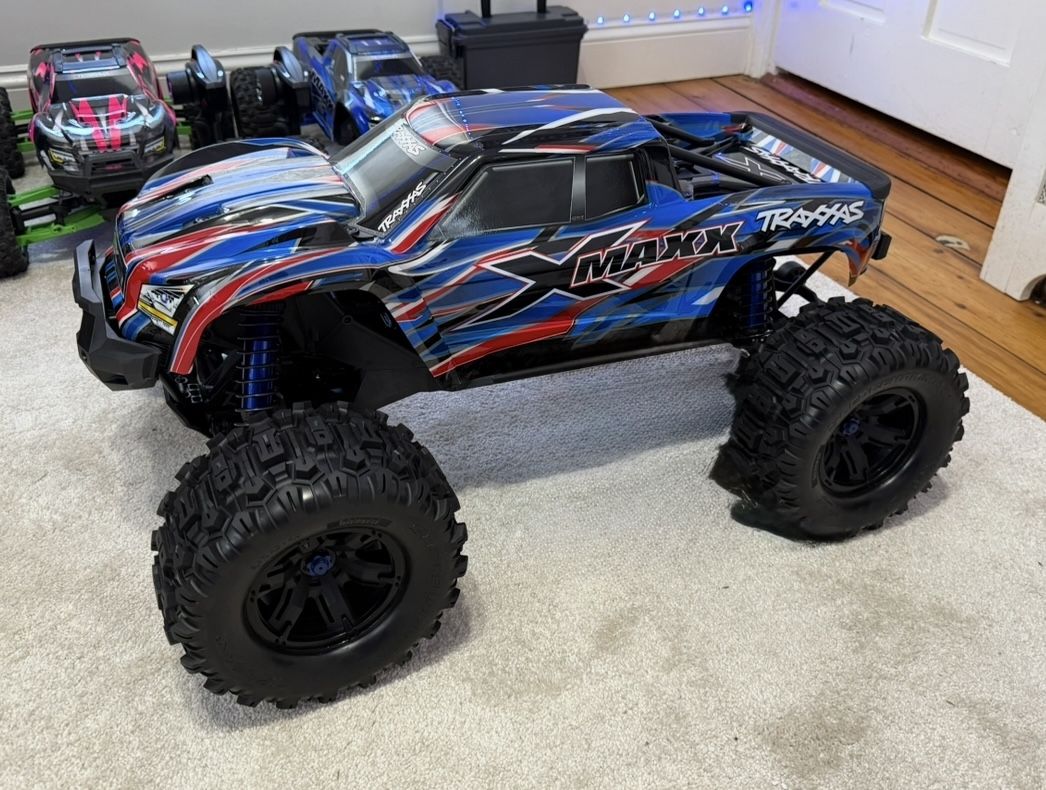 Xmaxx Tires And 2 Bodys