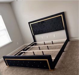 Luxury Black Velvet Bed Frame with Gold Trim & Crystal Tufting (Queen)
