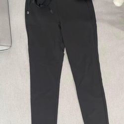 FIGS Pro Pants; medium black