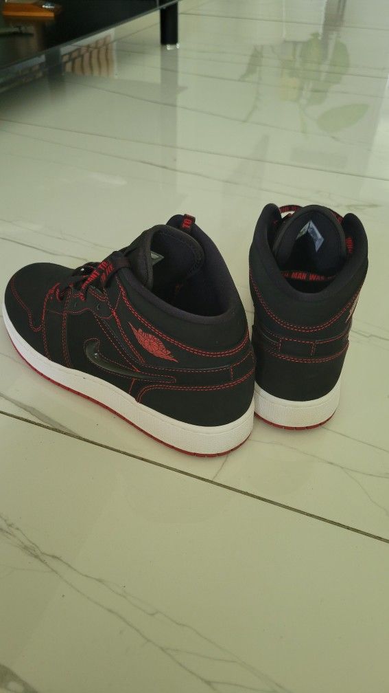 Air Jordan 1 Mid SE GS 'Fearless'