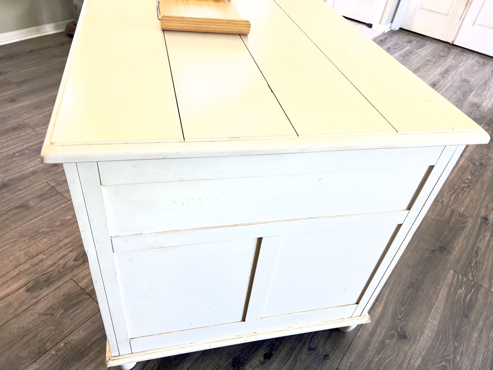 Quilting/SEWING DESK/ FOR SALE HUGE STORAGE $1300 OBO
