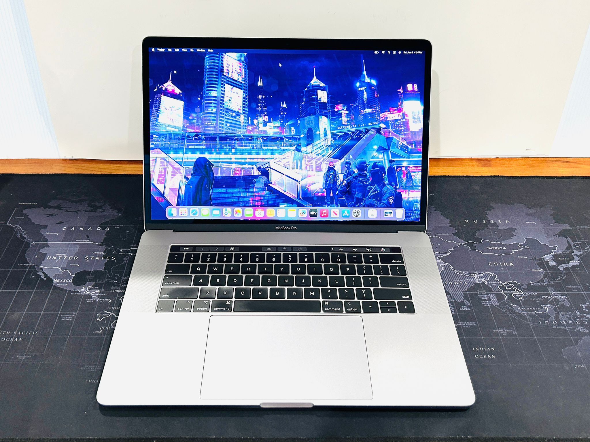 Apple MacBook Pro 2019 15” 8Core i9 16GB DDR4 Radeon Pro 560X