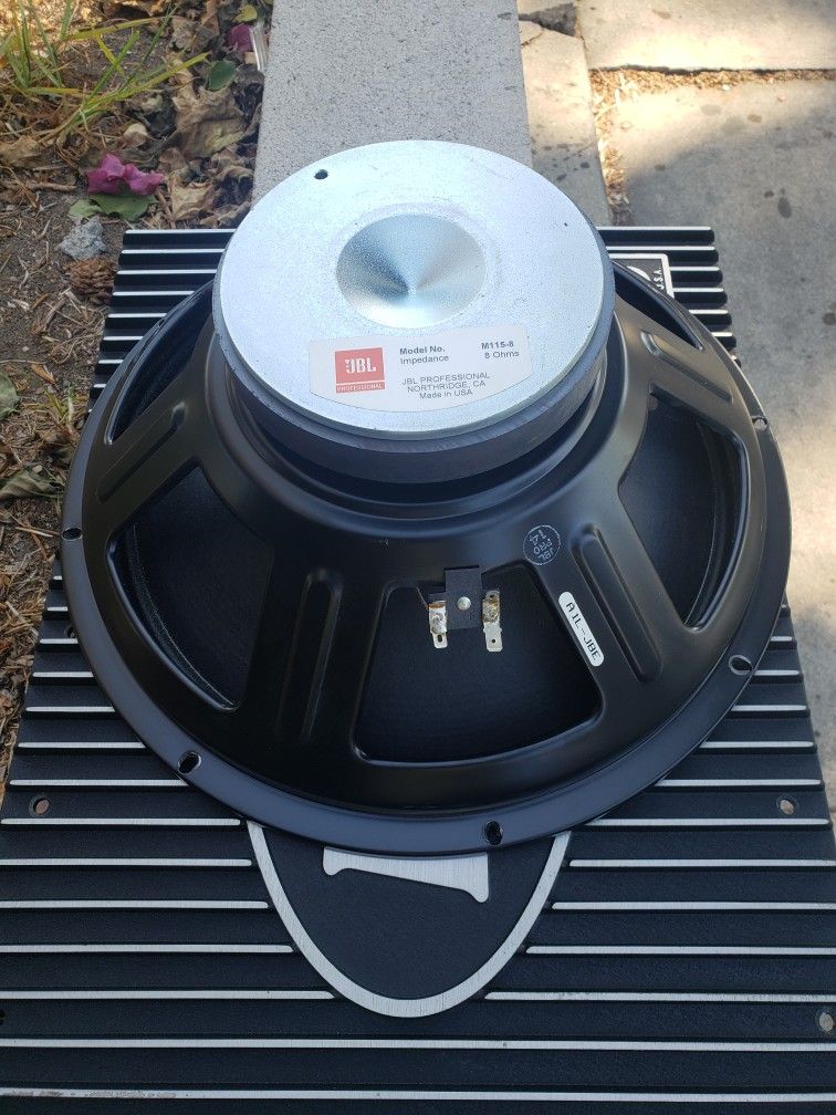 JBL WOOFER SPEAKER