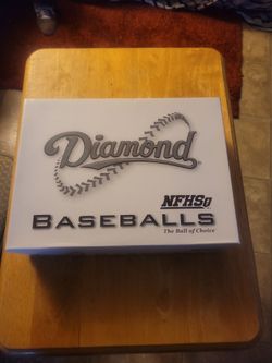 Pelota para baseball marca diamond.  Nueva.  En su caja.  75.00. × caja omo