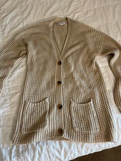 Women’s Knit Cardigan Sweater