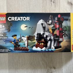 LEGO Scary Pirate Island 40597