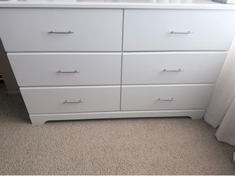 White 6 Drawer Dresser with Silver Handles  Great Condition