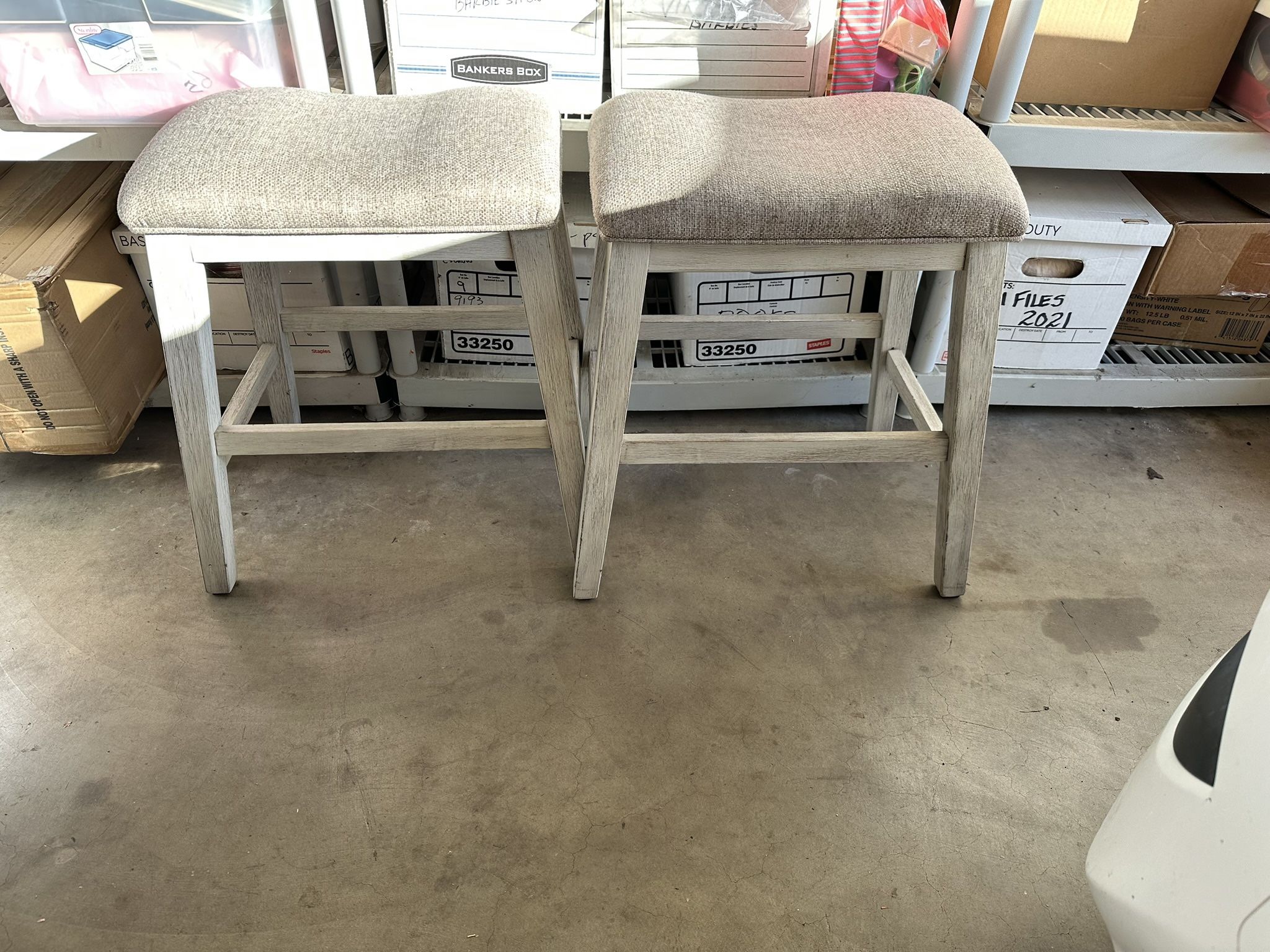 FREE!! Pair of Shabby Chic Style Kitchen Bar Stools