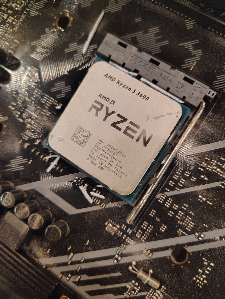 Tuf Gaming B450 Plus - Ryzen 5 3600 4.0ghz - 16gb Ram - Gtx1050 TI 4gb