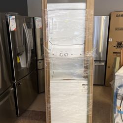Ge 27” Wide Washer & Gas Dryer Stackable 