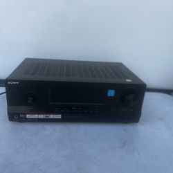 Sony STR-DH500 5.1 Channel HDMI 1080p AM/FM Home Theater A/V Receiver W/Extras. Used in good condition with some cosmetic blemishes. These blemishes a