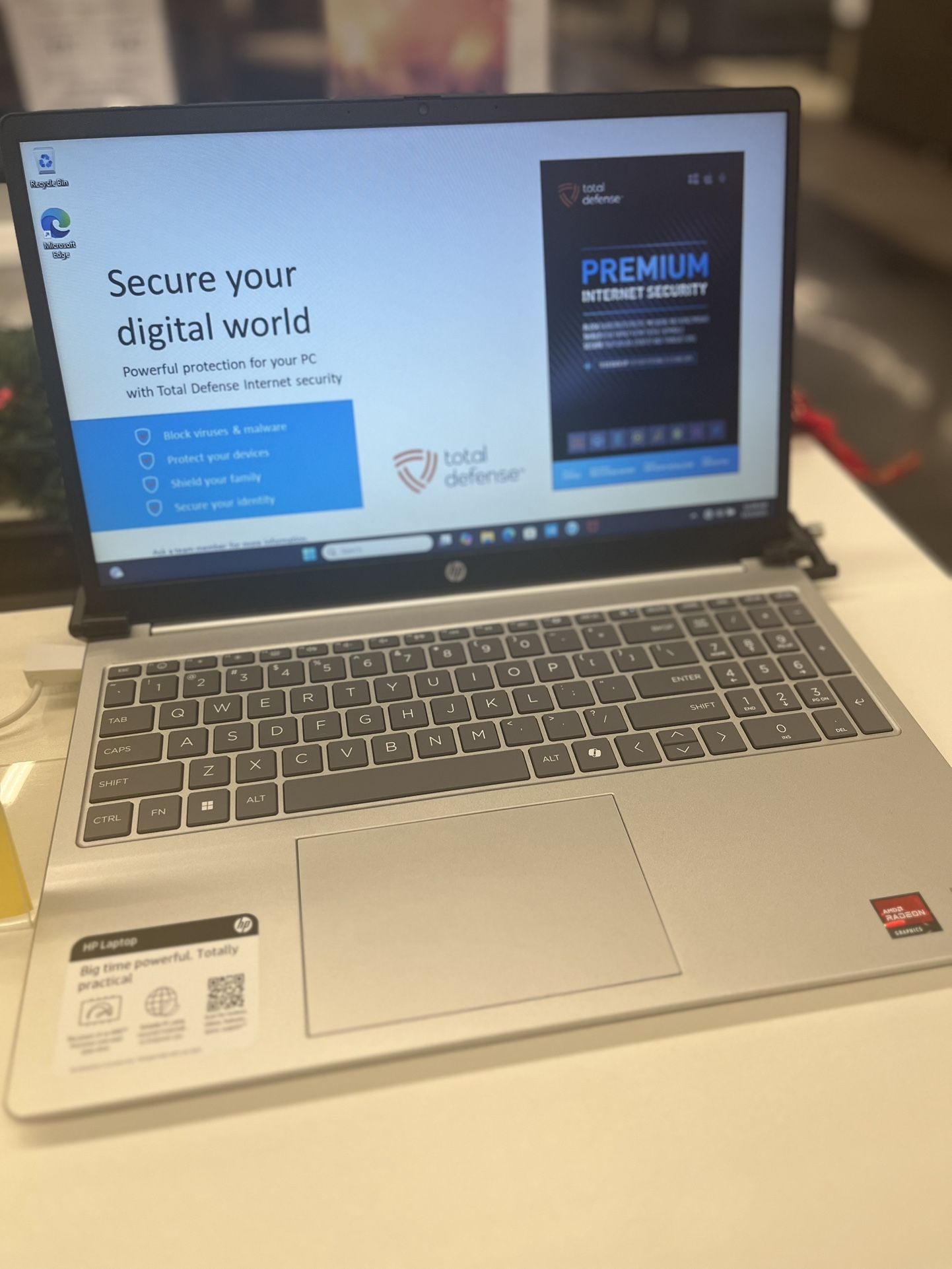 Brand New HP 15” Touch GB/512 SSD Ryzen 5