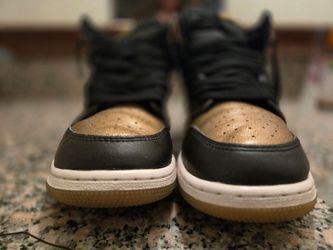 Black/Gold Nike hightops