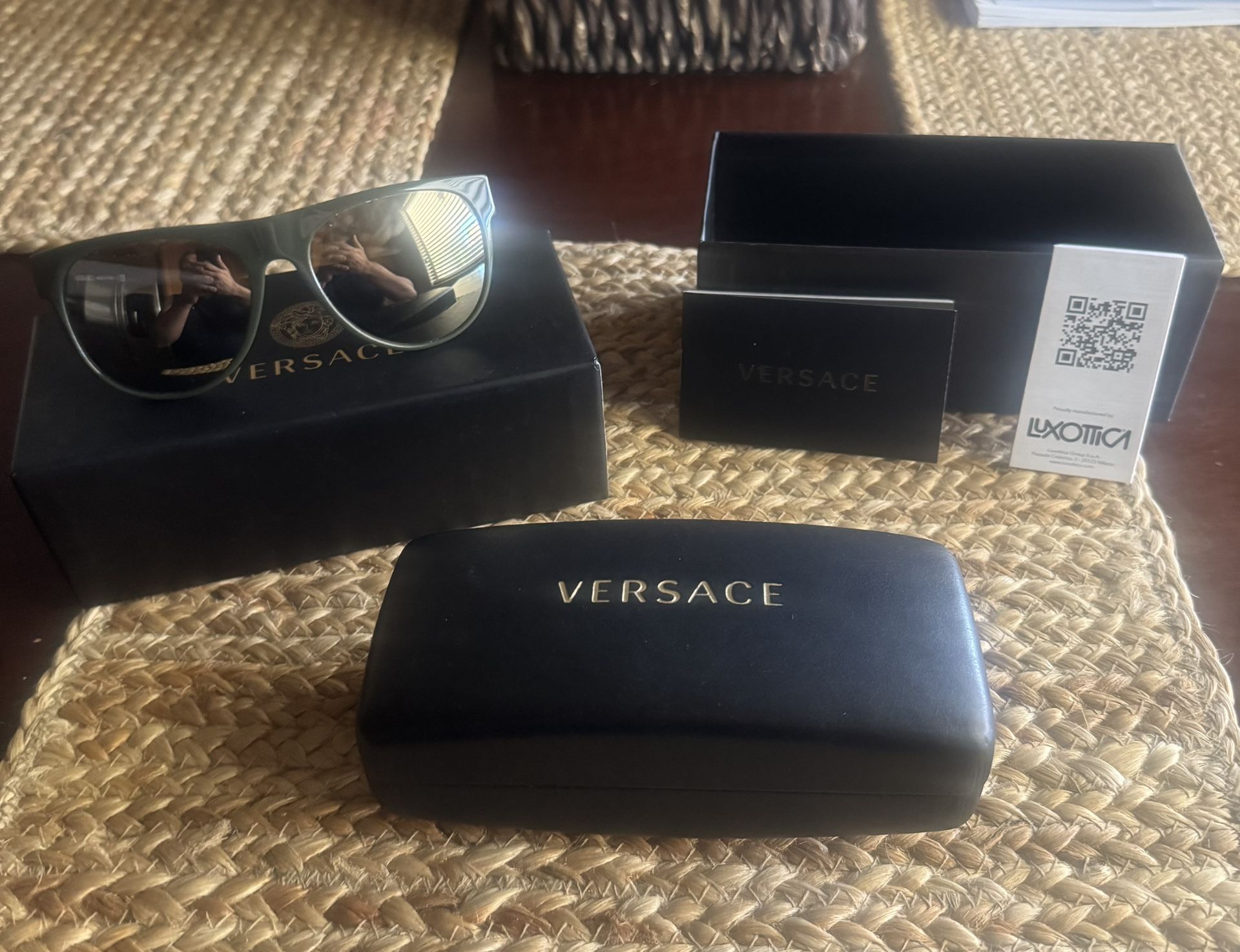 Versace Authentic Sunglasses. (Unisex)