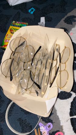 Costume glasses