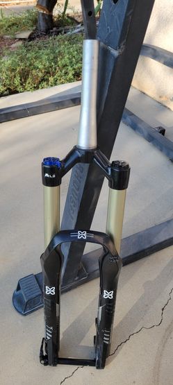 X Fusion Sweep RL2 Air Fork