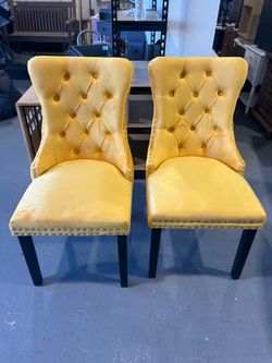 New - Set of 2 Tufted Velvet Upholstered Nailhead Dining Chair 19.7" W x 24.4" D x 37.5" H