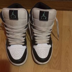 High Top Air Jordan’s