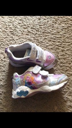 Frozen light up shoe size 6