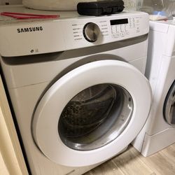 Samsung High Efficiency Stackable Large ( 4.5-cu ft ) Front-Load Washer ( White ) | Model #WF45T6000AW