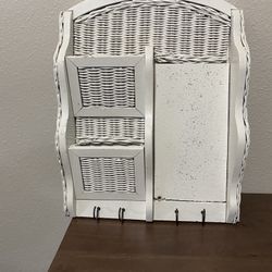 White Wicker Wall Organizer With Hooks