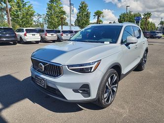2024 Volvo XC40