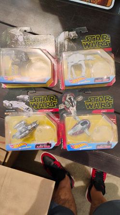 Mattel Hot Wheels Starships Disney Star Wars AT-ST Raider, AT-AT, Slave 1, Razorcrest lot of 4