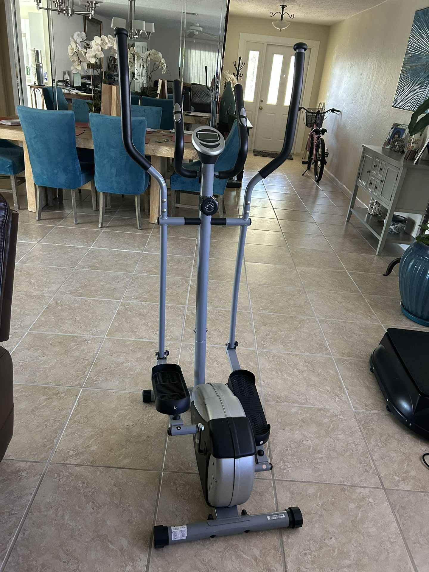 Eliptical, Treadmill 
