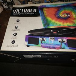 Victrola. Bluetooth Turntable Brand New