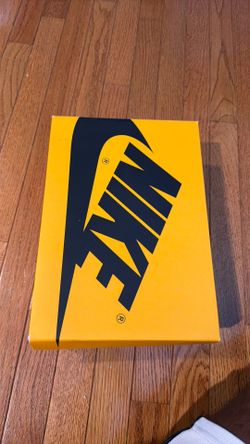 Air Jordan 1 Retro High OG Taxi, size 8