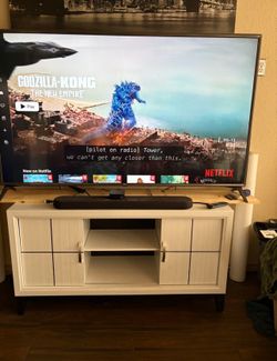 LG 75 4K UHD HDR Smart TV With White Luxury Stand Storage
