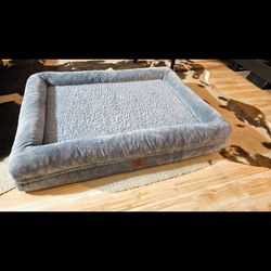 QUALITY CONDITION PET BED VERY SOFT