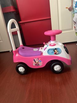 Mini Mouse Car/ Walker 